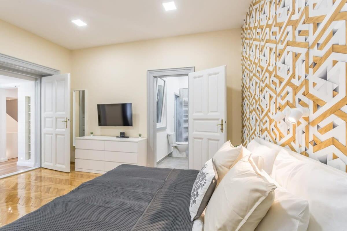 Appartement New Central And Convenient Flat *